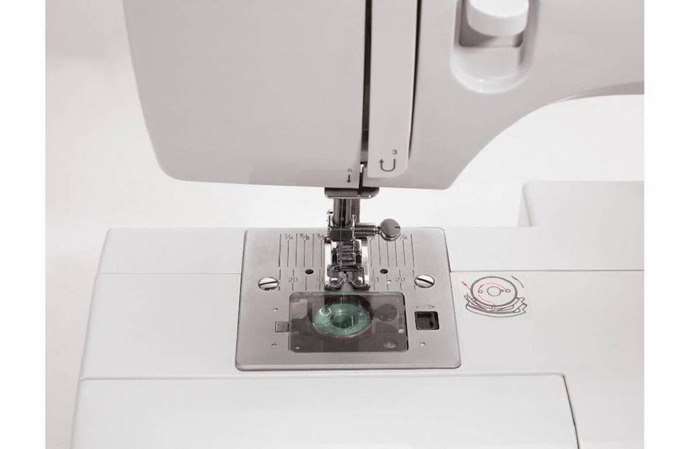 Singer Sewing Machine 3321 Talent 21 Stitch Auto 4Step Buttonhole